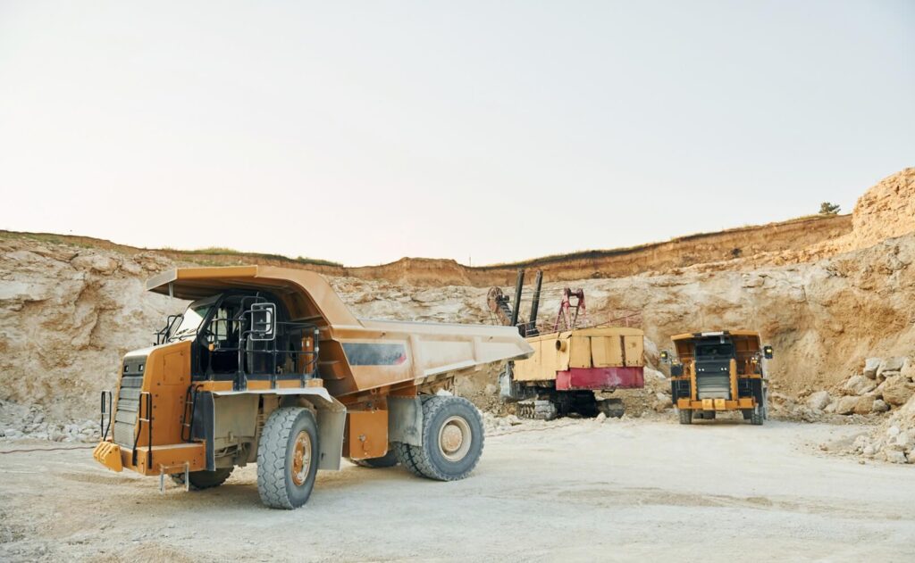 loading-vehicle-is-outdoors-on-the-borrow-pit-at-d-2025-03-18-19-34-58-utc.jpg